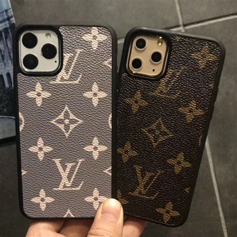 lv iphone 11 pro max cover